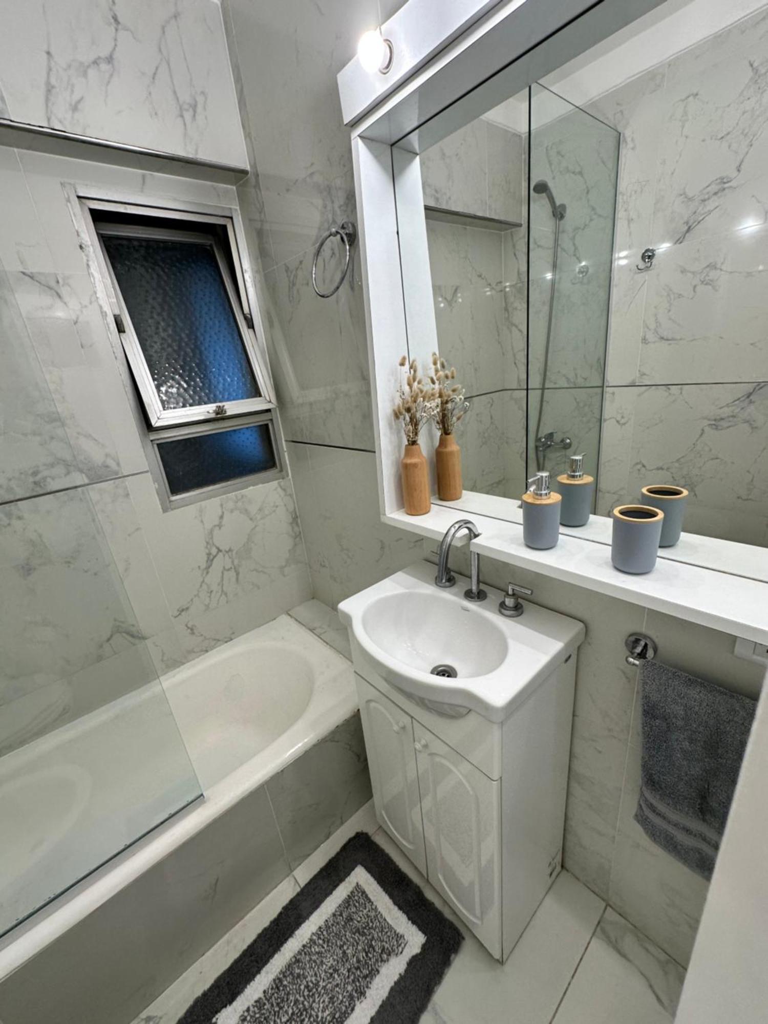 Hermoso Departamento Monoambiente En Edificio Maral 33 * Mar del Plata